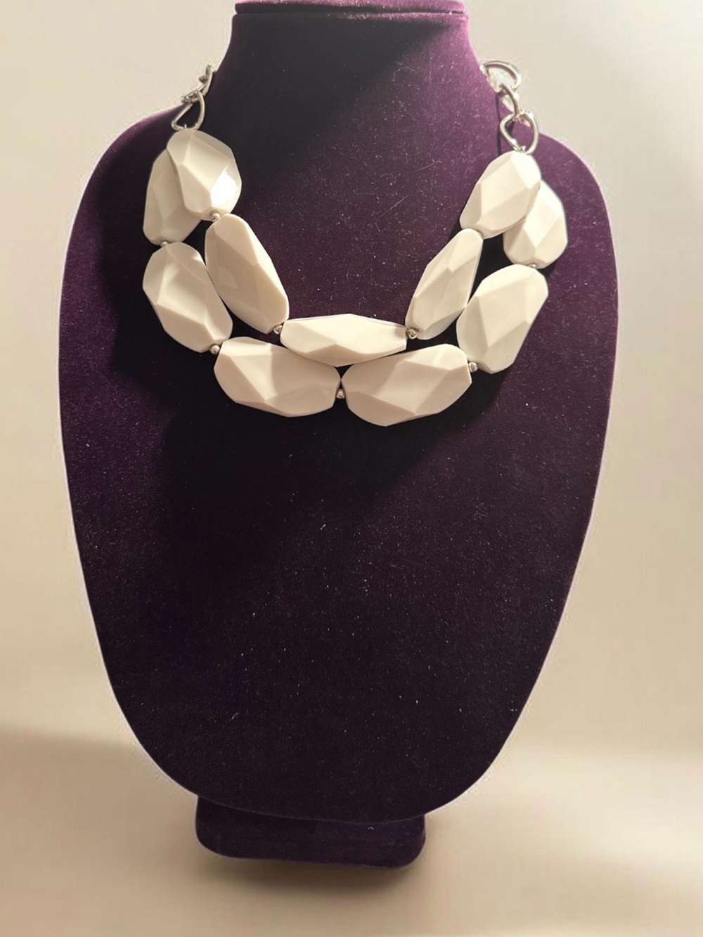 White Geometric Statement Necklace - Women Jewelry
789